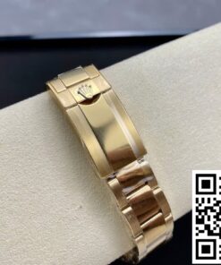 Replica Rolex Cosmograph Daytona M116508-0008 Clean Factory Diamond-Set Dial 2