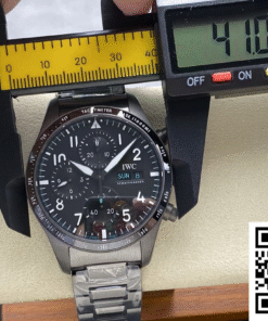 Replica IWC Pilot Iw388307 Bls Factory Week Display Super Clone 2