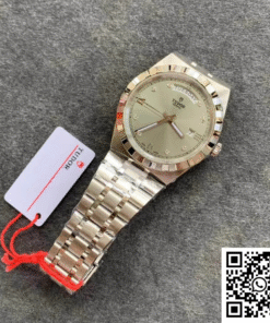 Replica Tudor Royal M28600-0002 V7 Factory Silver Diamond Dial Super Clone 2